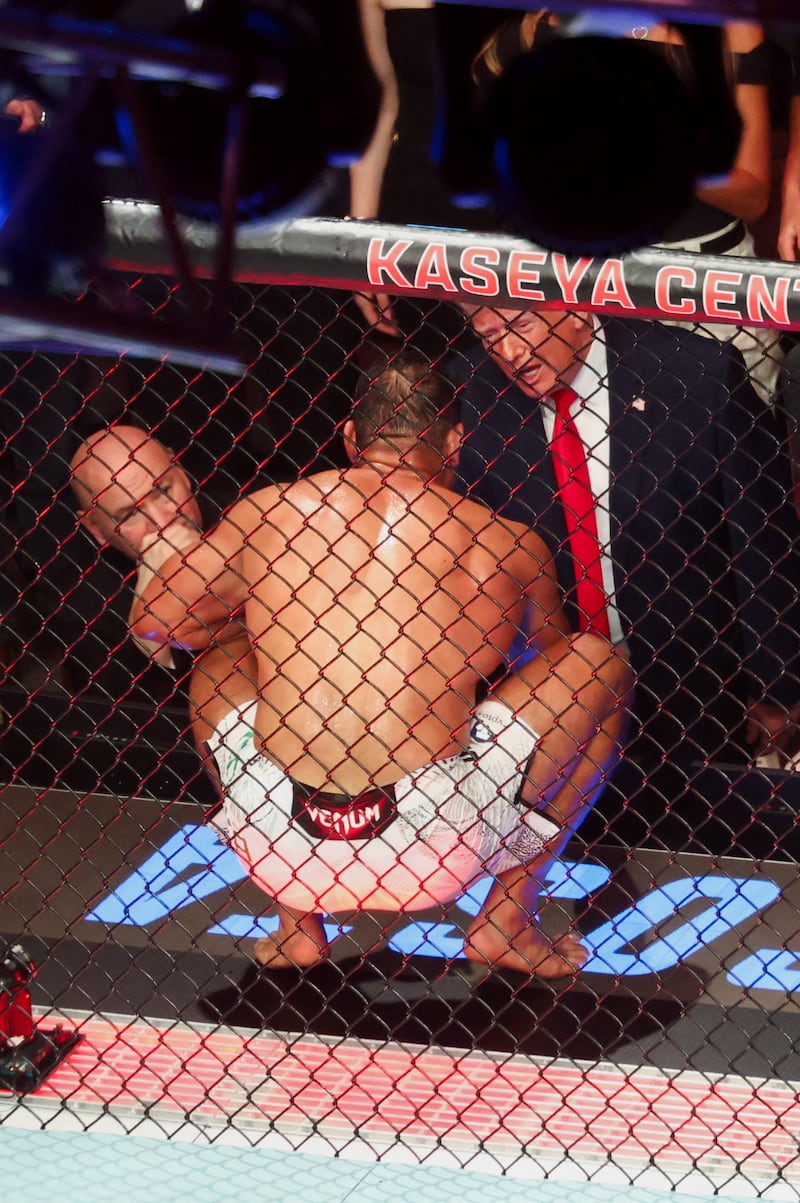 Donald Trump Paulo Costa