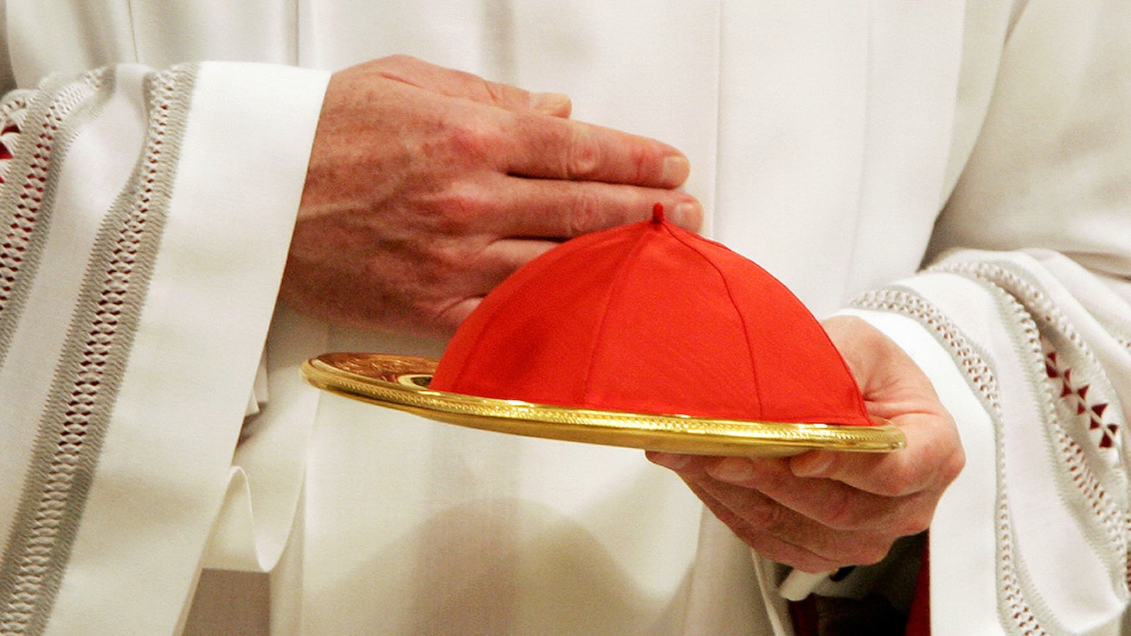 cheats/2012/05/28/report-cardinal-involved-in-leaks/vatican-cardinal-cheat_hqlqrz