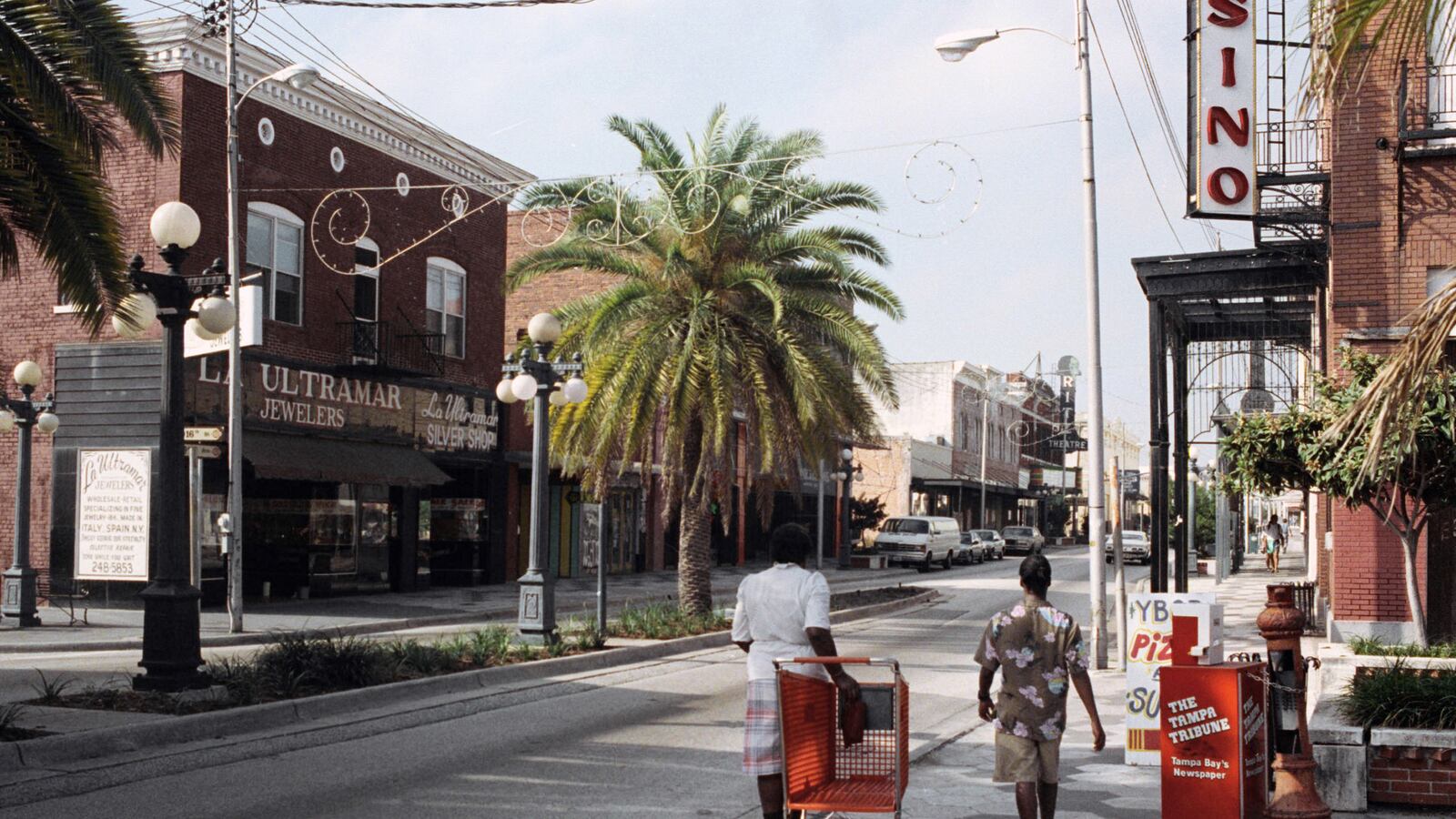 articles/2014/07/10/eat-your-way-through-tampa-s-cuban-oasis/140701-starbucks-ybor-city-tease_kkjd9t