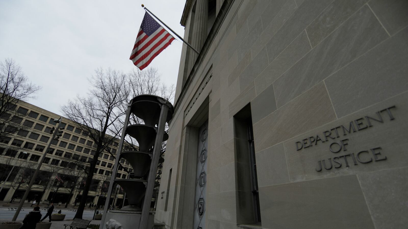 REUTERS_Jim_Bourg_lvfg9w