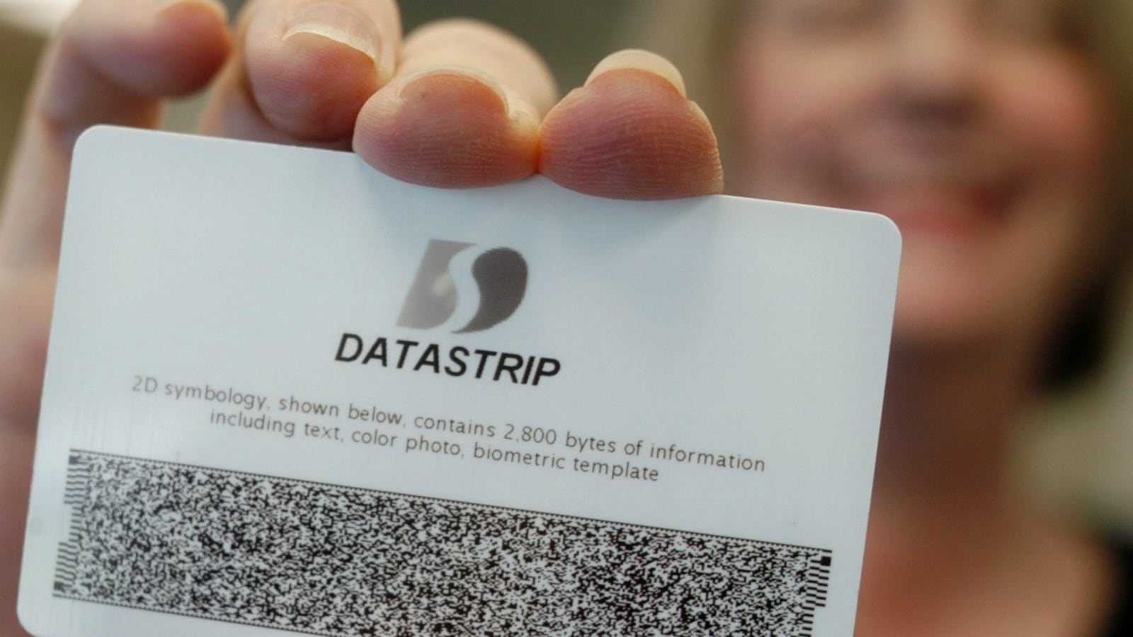 articles/2012/03/26/poll-question-should-america-move-toward-a-national-id-card/id-card-2_xfi4vb