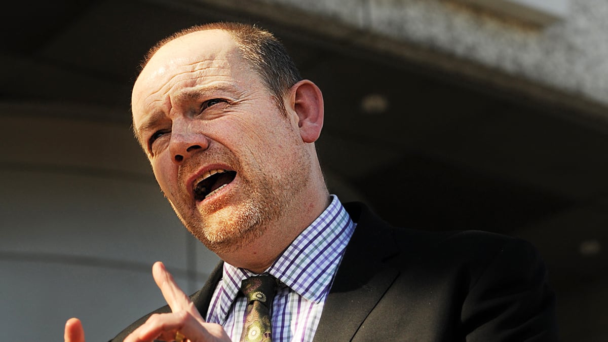 articles/2012/10/26/mark-thompson-new-york-times-latest-ceo-faces-rocky-start/mark-thompson-nyt-gross-tease_ceg9nv