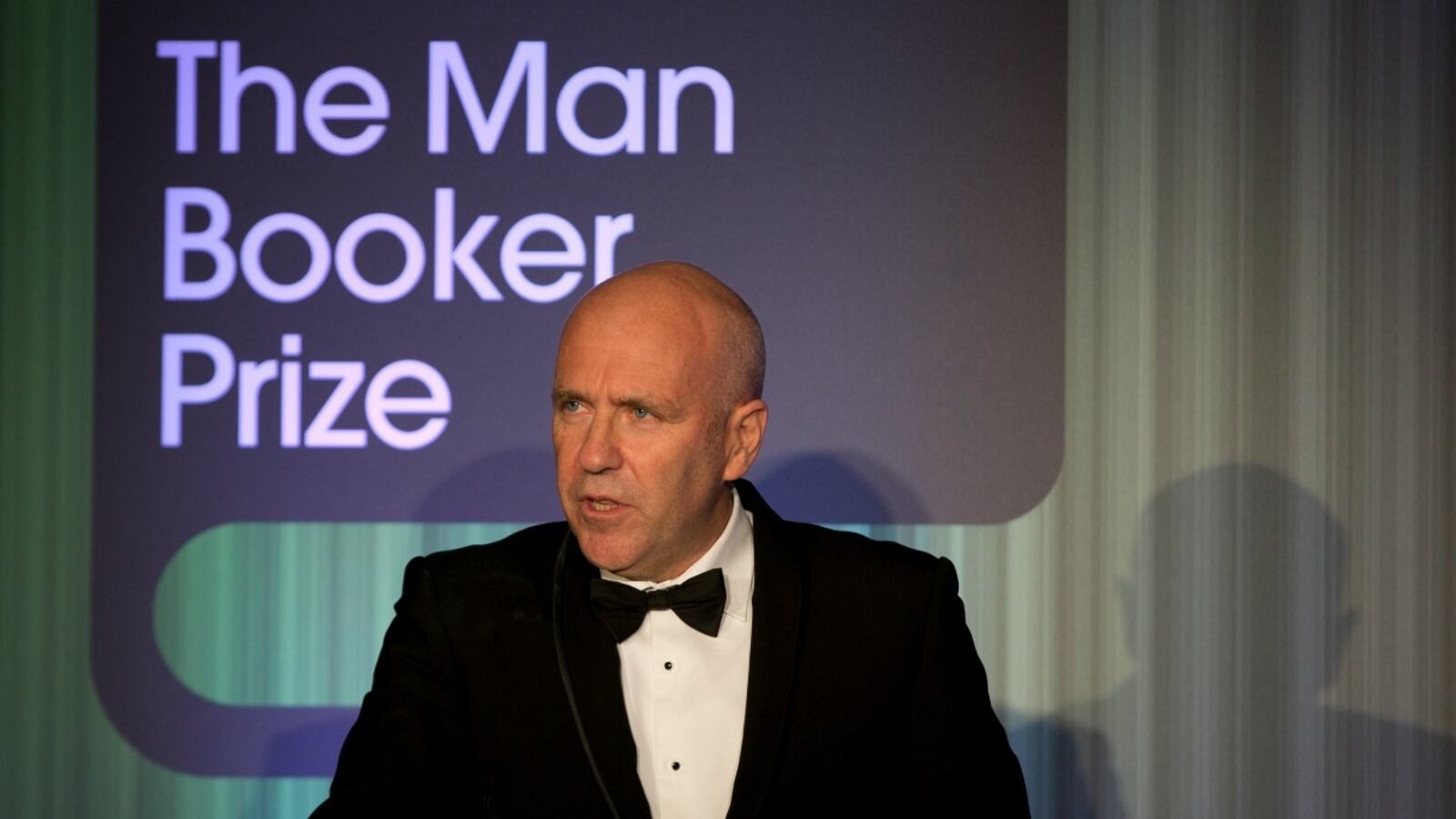 cheats/2014/10/14/australian-wins-man-booker-prize/141014-man-booker-cheat_a10h3k