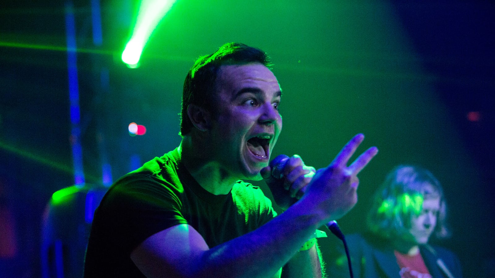 articles/2014/04/03/future-islands-frontman-samuel-t-herring-on-his-11-year-journey-to-letterman-and-viral-stardom/140401-stern-future-islands_ziy1nj