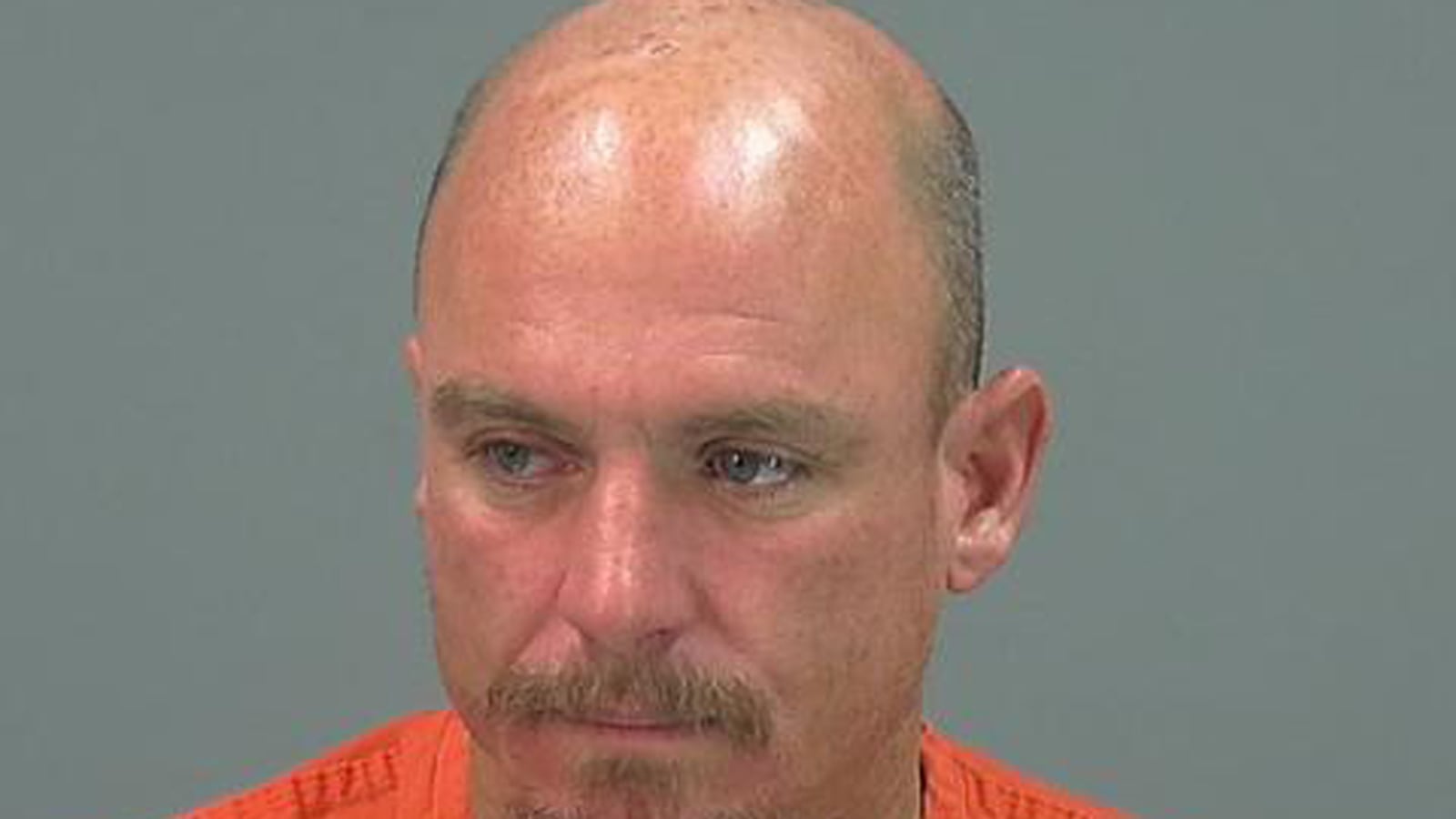 cheats/2014/02/16/inmate-flees-on-v-day-for-his-girl/140216-jailbreak-valentines-day-cheat_okzbjb