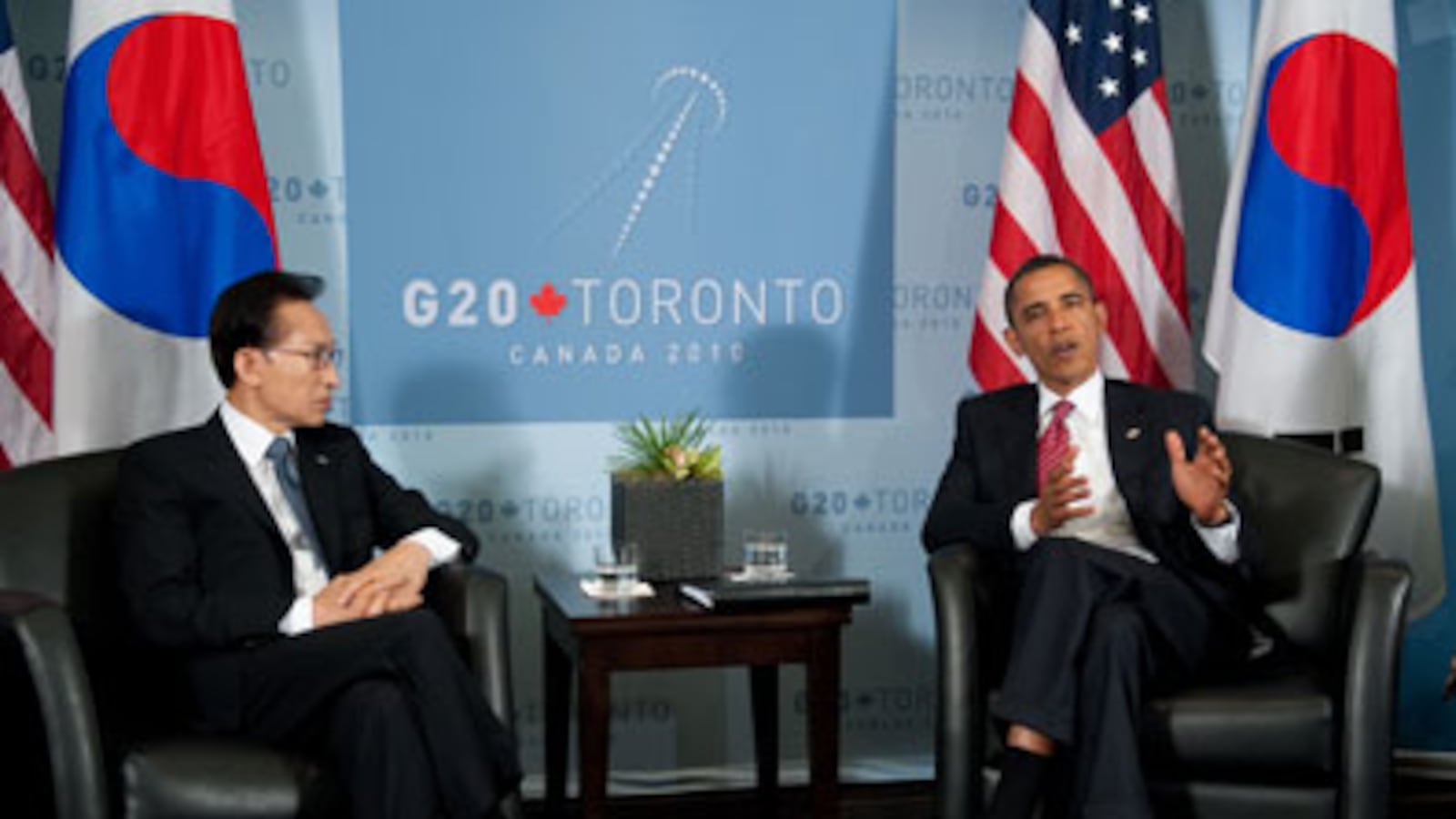 articles/2010/06/26/analysis-the-g-20-nations-discuss-the-global-economic-recovery/g20-1_d439re