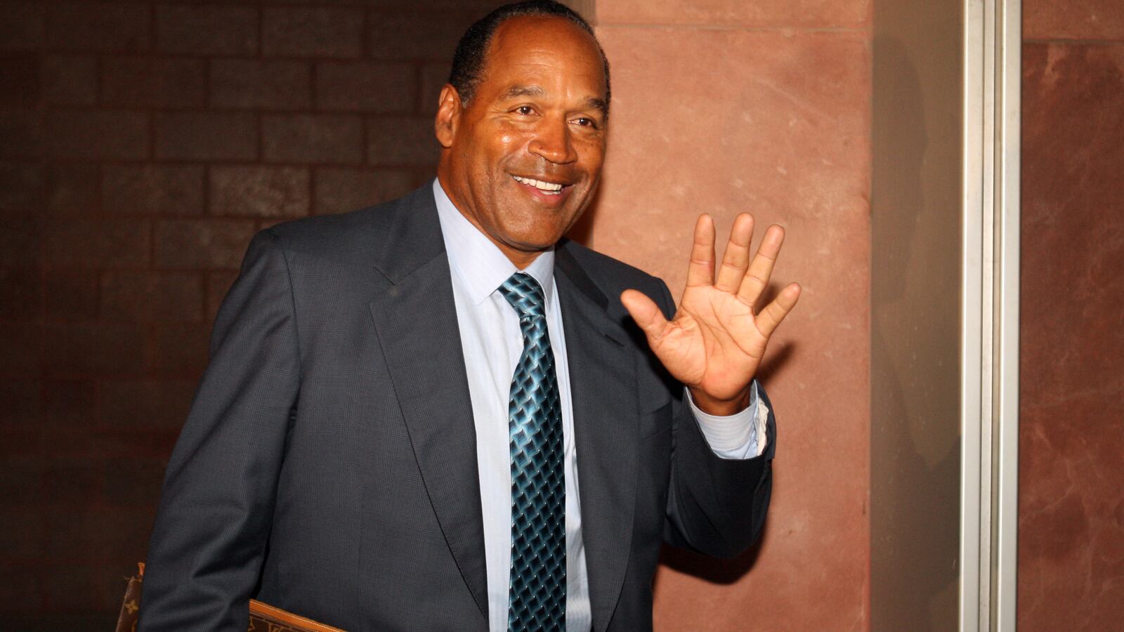 galleries/2013/05/16/o-j-simpson-s-transformation-through-the-years-photos/130515-OJ-02_sbqugh