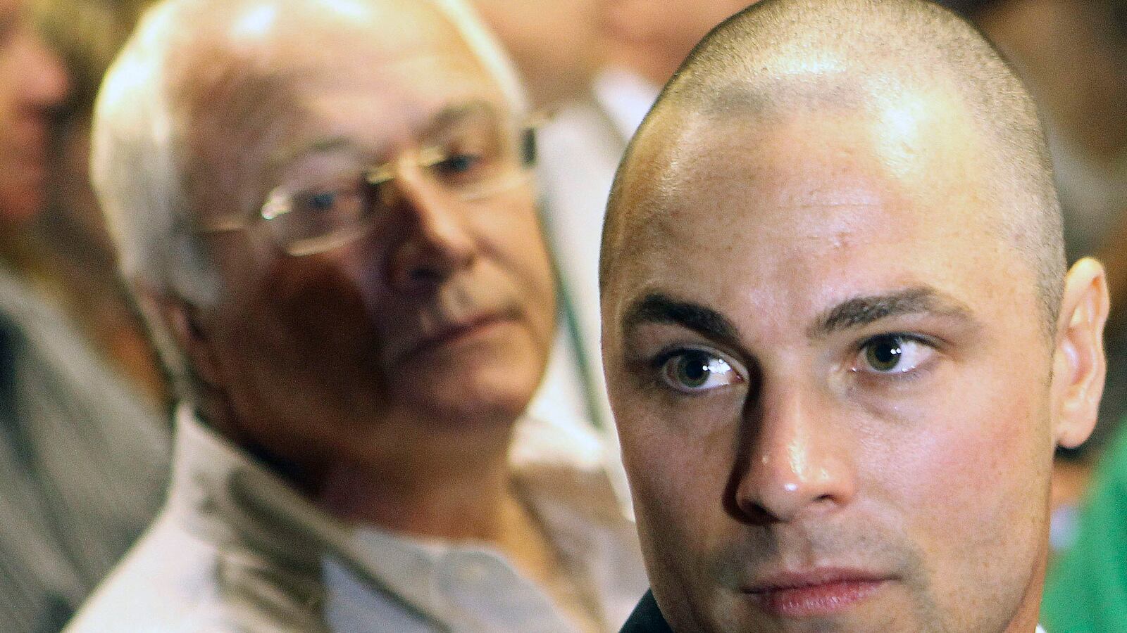 cheats/2013/02/24/older-pistorius-faces-murder-charge/130224-carl-pistorius-brother-cheat_lstd55