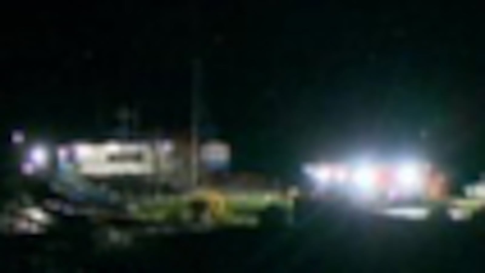cheats/2011/04/13/boy-escapes-from-drowning-car/mother-breaking-news_ifmxzi