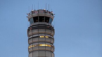 cheats/2011/04/14/faa-ends-solo-controller-overnight-shifts/reagan-national-airport_zbtu15