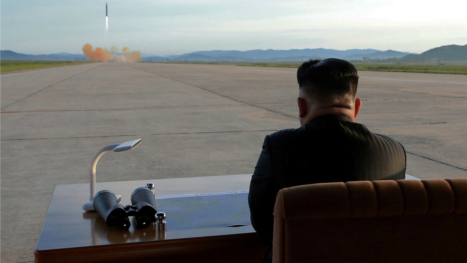 170923-u.s.-bombers-north-korea-cheat_xps0a8