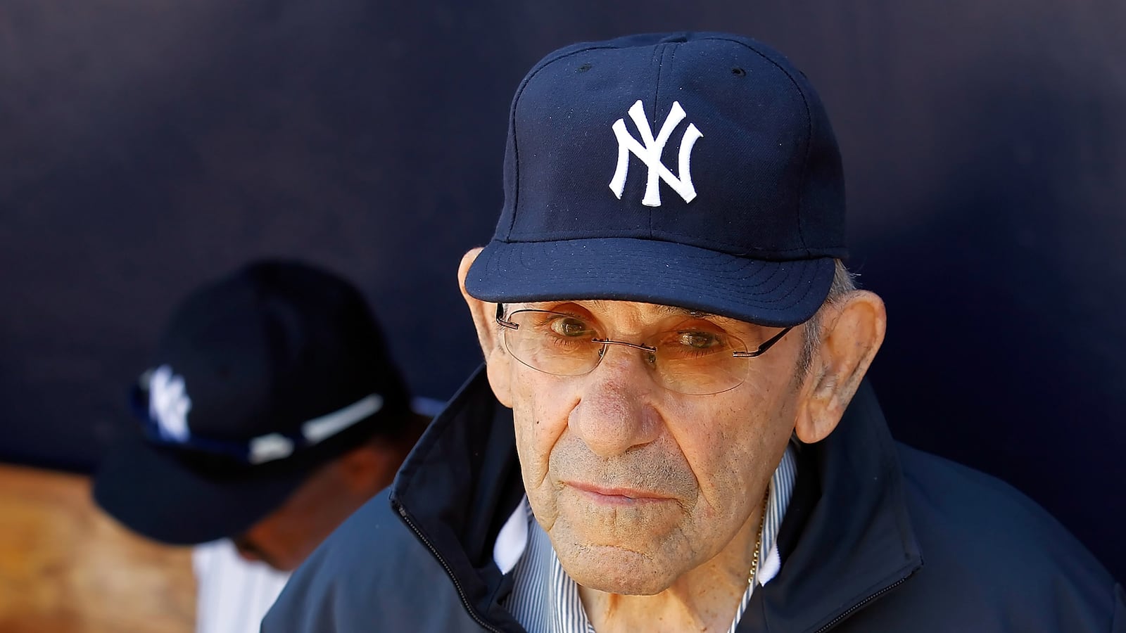 articles/2015/09/23/yogi-berra-knew-how-to-catch-and-even-better-how-to-deliver/150923-barra-berra-tease_vtboeu