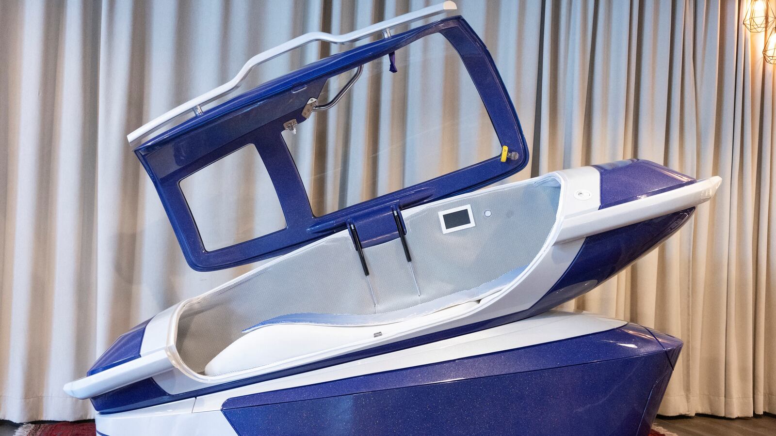 A US woman’s death using the Sarco “suicide capsule” led to multiple arrests in Switzerland.