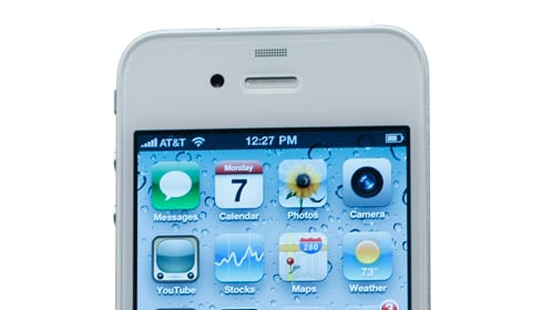 cheats/2011/01/11/atampt-preps-for-iphone-battle/verizon-iphone_fxnzqz