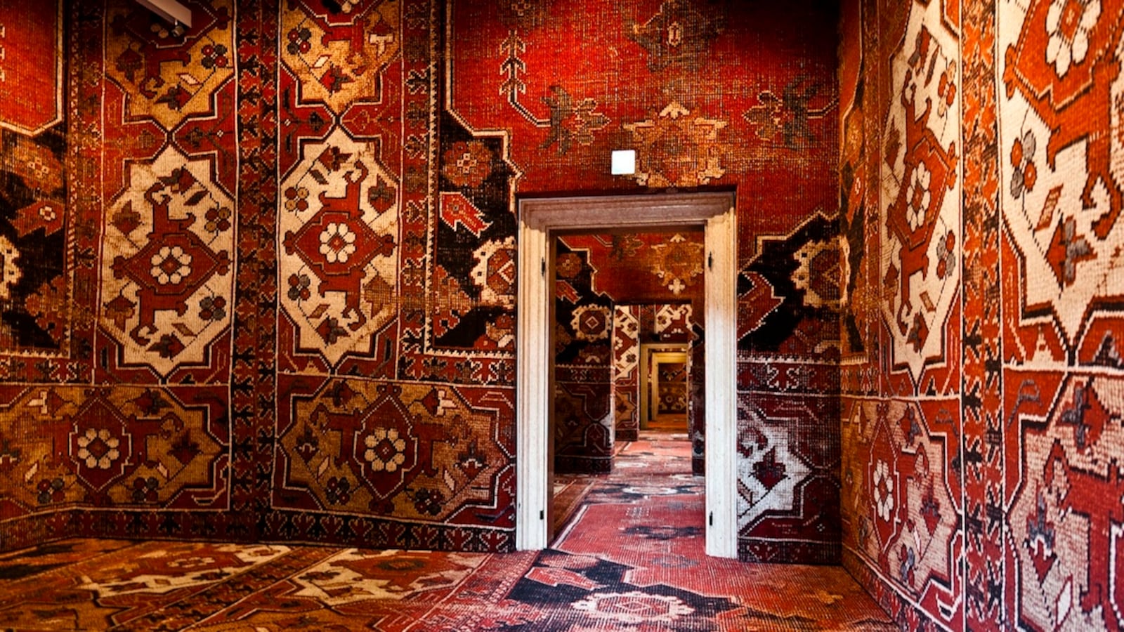 articles/2013/06/11/rudolf-stingel-in-venice-is-the-daily-pic-by-blake-gopnik/stingel-daily-pic_bmwszt