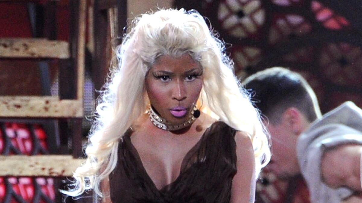 cheats/2012/08/20/nicki-minaj-joins-american-idol/nicki-minaj-ew-highlight_rpjgav