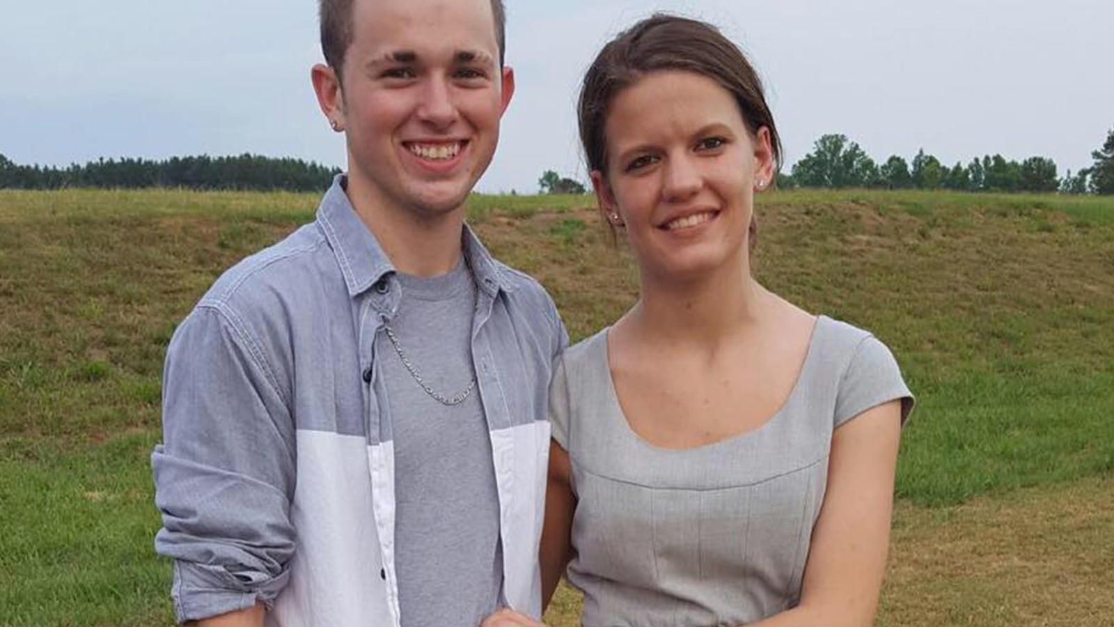 articles/2017/01/03/bride-to-be-crushed-to-death-by-car-factory-robot/170102-briqulet-bride-to-be-crushed-tease_nhz6jb