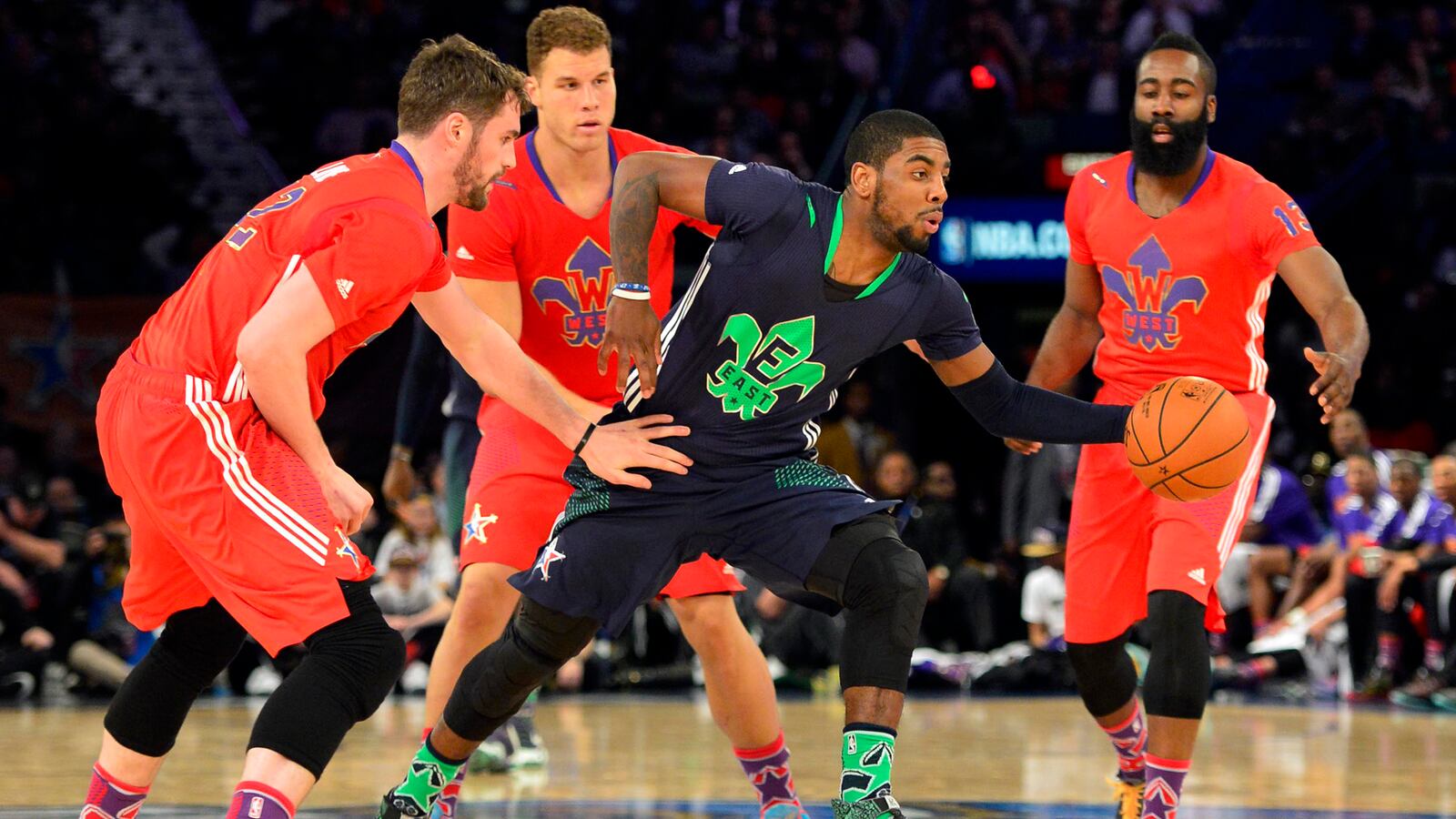 cheats/2014/02/17/east-wins-nba-all-star-game/140217-nba-allstar-cheat_favmi3