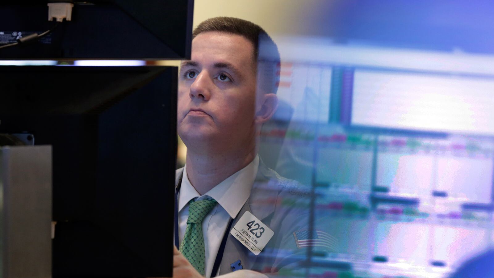 cheats/2013/07/19/banks-in-washington-crosshairs/130719-banking-cheat_h7ykjh