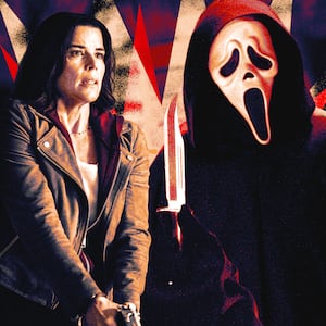 Neve Campbell and Ghostface in Scream 7.