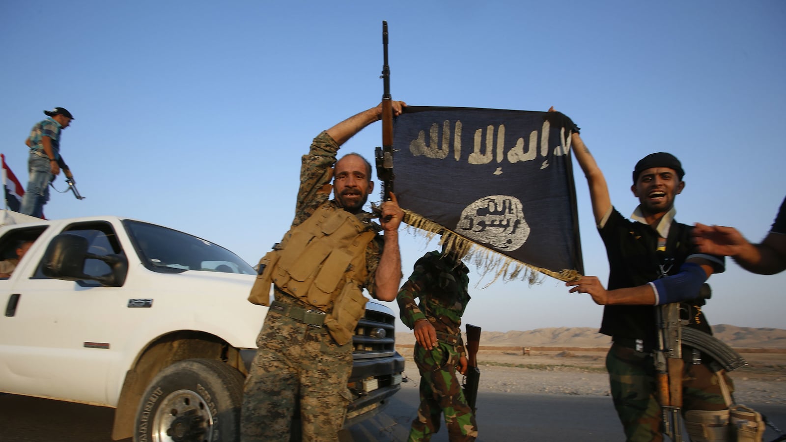 cheats/2014/09/12/isis-forces-grow-to-as-many-as-31-000/140912-ISIS-fighters-cheat_ezbjci