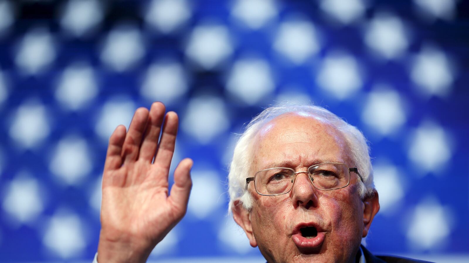 articles/2015/10/16/bernie-s-weak-sauce-for-the-world/151015-tomasky-bernie-sanders-tease_x4obg1