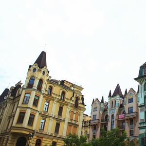 articles/2016/09/04/the-oligarch-ghost-town-of-kiev/160903-O-Connor-Ghost-Town-of-Kiev-tease_jnmxe0