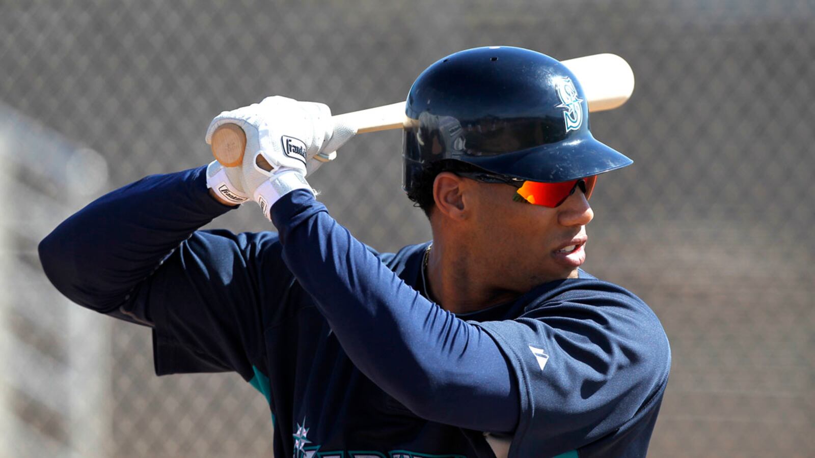 cheats/2011/11/21/greg-halman-seattle-mariners-outfielder-killed/greg-halman-murdered-stabbed-cs_bqz24k