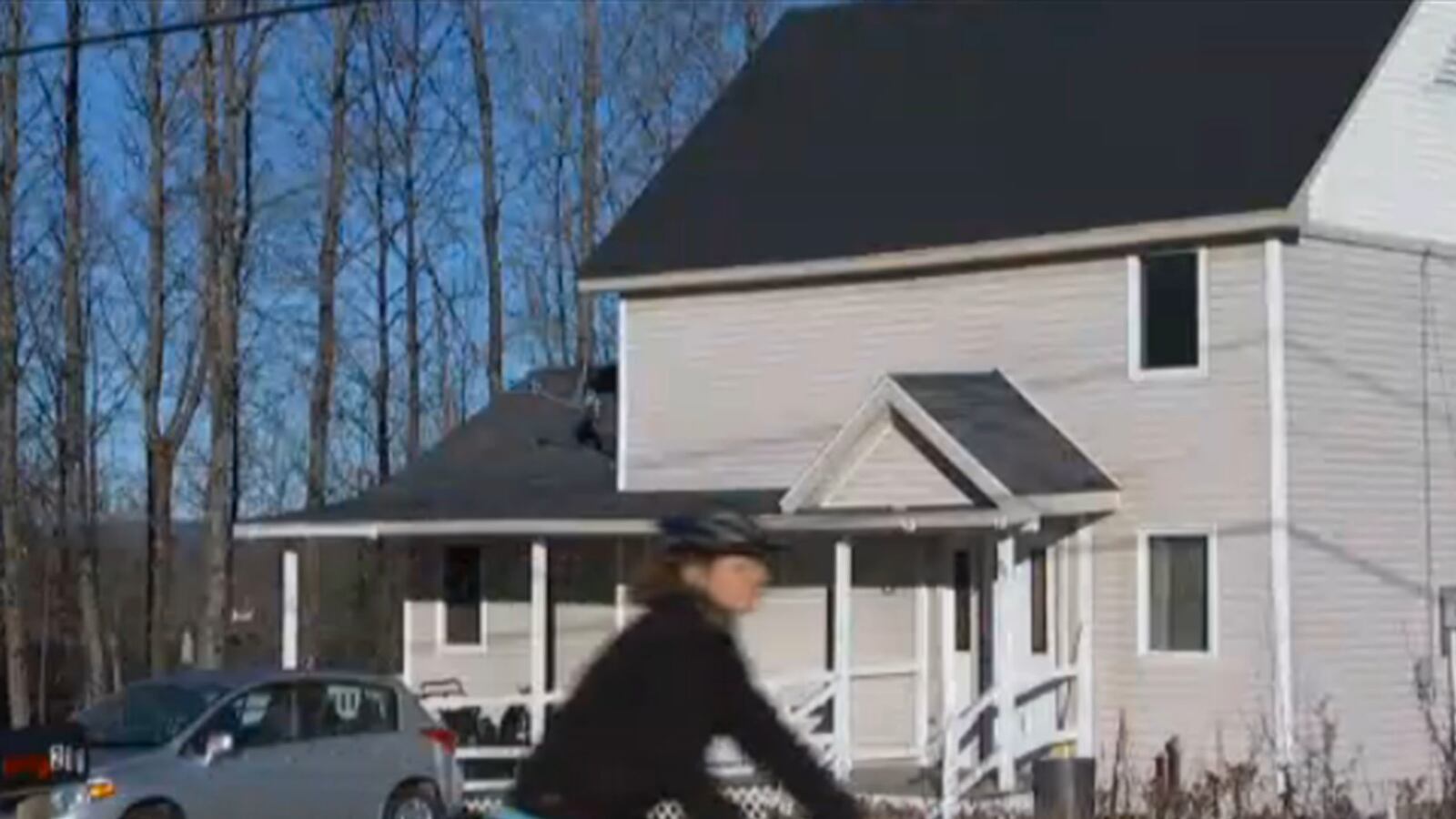 cheats/2014/11/08/ebola-nurse-is-leaving-maine/141030-kaci-hickox-cheat_mpadej