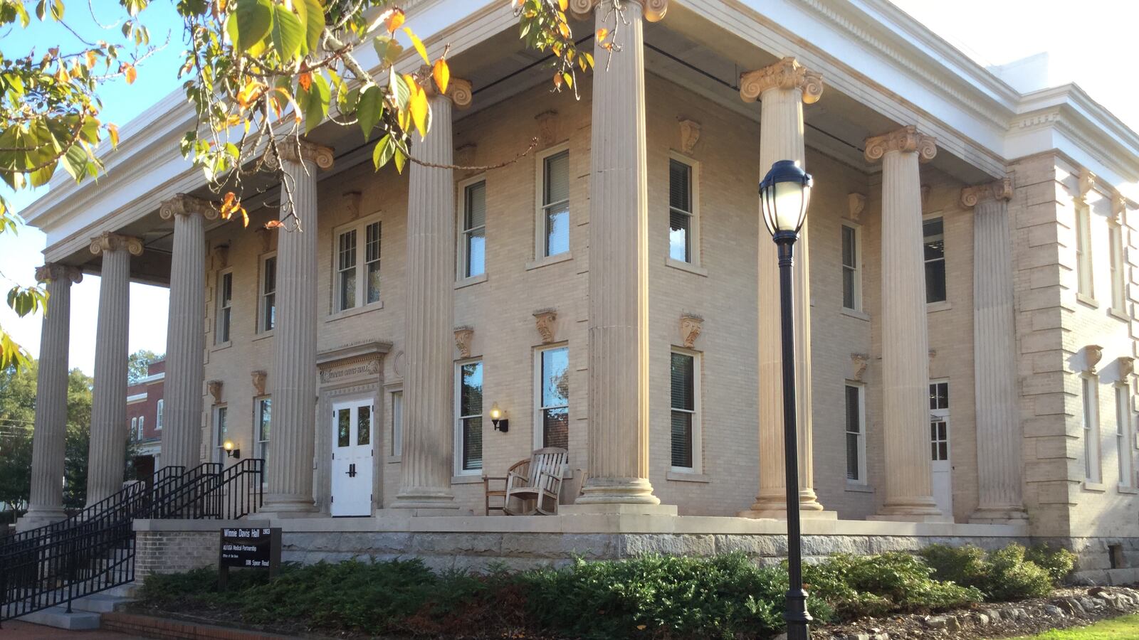 UGA_Health_Sciences_Campus_Administration_uudihy