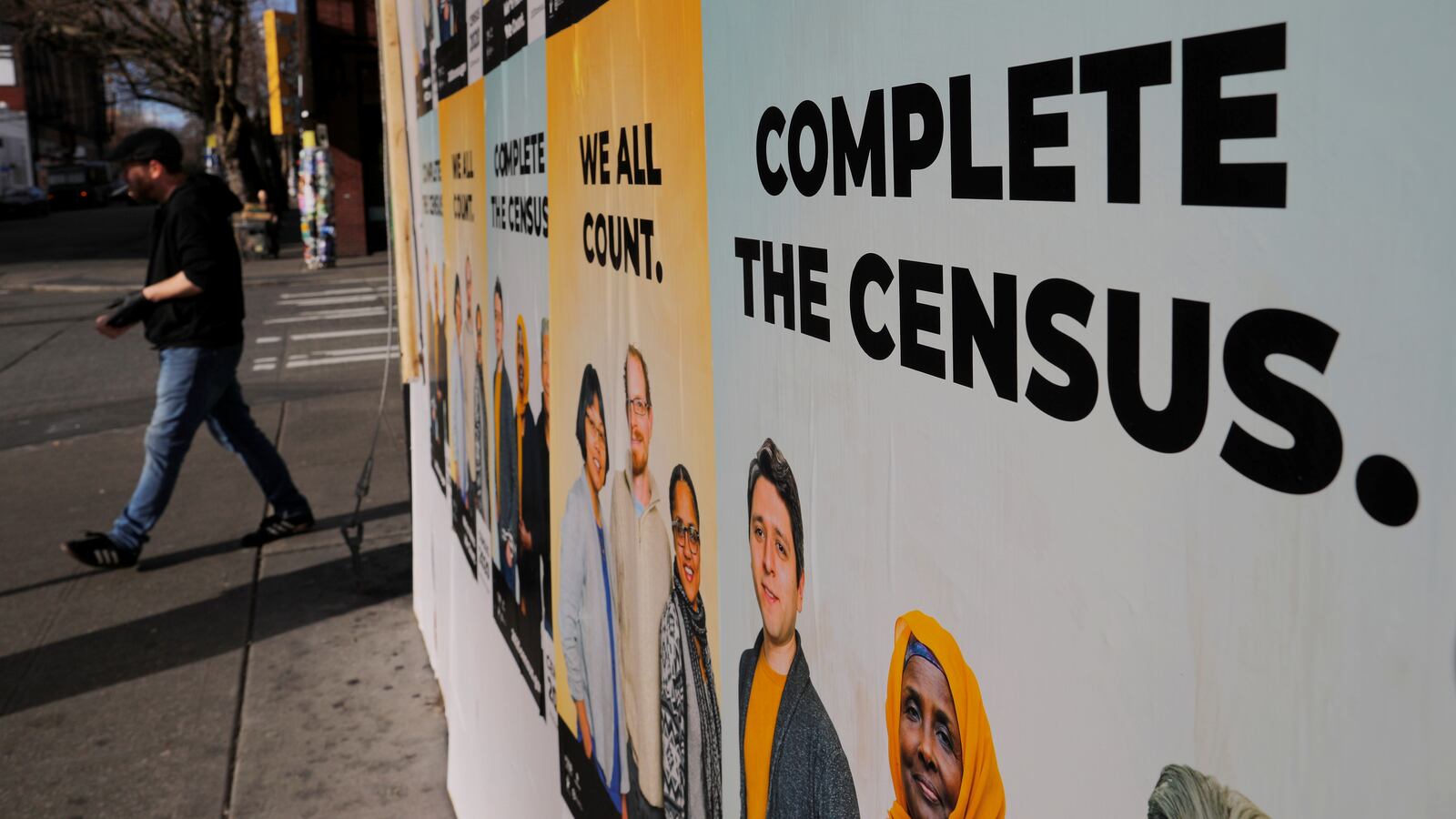 2020-03-24T000000Z_1190931764_RC23QF9985M7_RTRMADP_3_HEALTH-CORONAVIRUS-USA_om7mgf