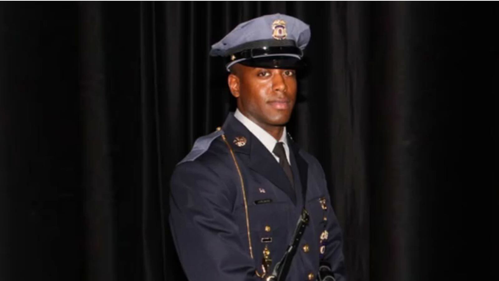 cheats/2016/03/13/maryland-cop-shot-2-suspects-in-custody/160314-md-police-shot-cheat_yrchh1