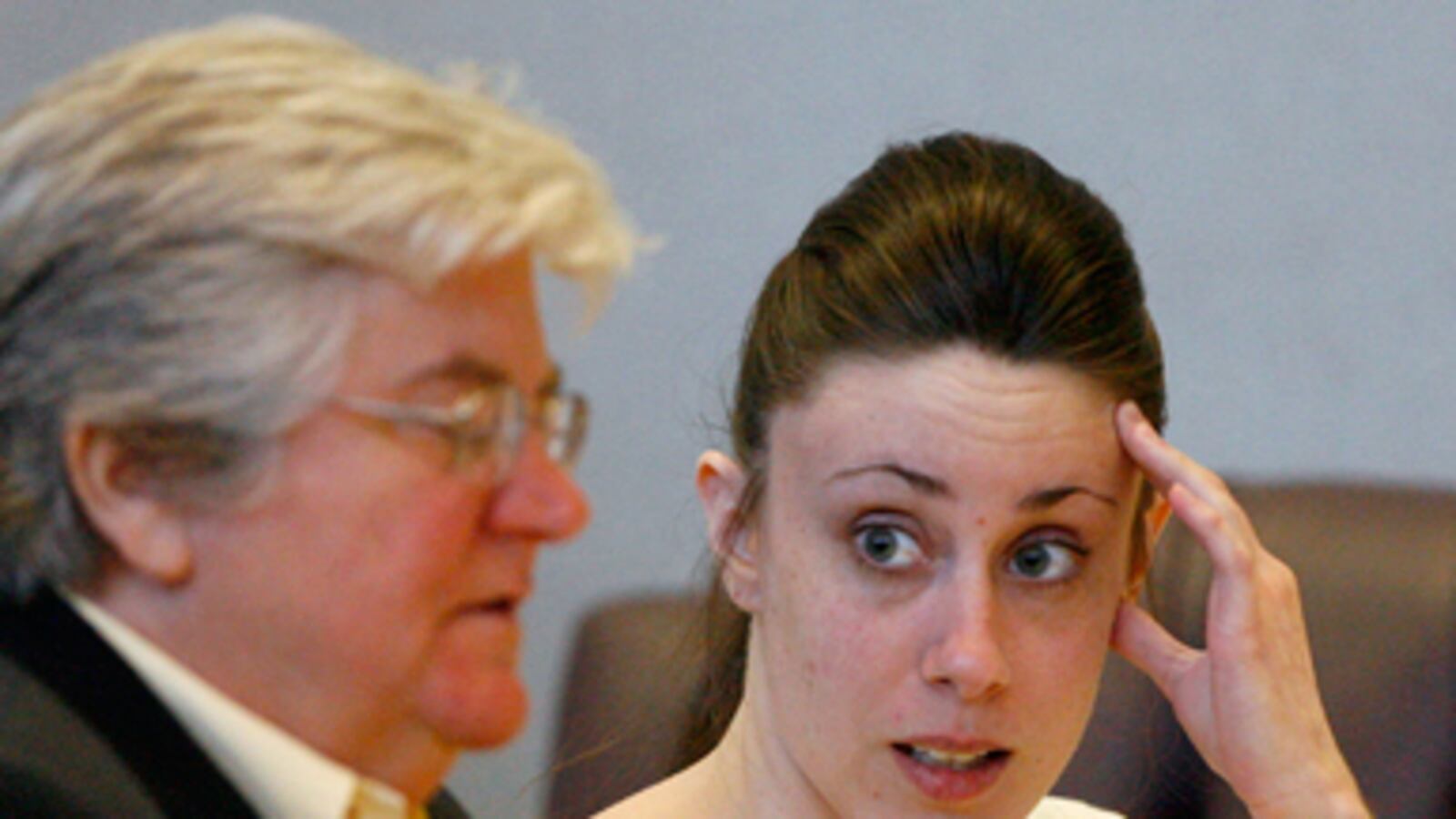 articles/2011/05/22/casey-anthony-jury-will-see-photo-of-caylees-skull-remains/dimond-casey-anthony-update_182411_ilkggq