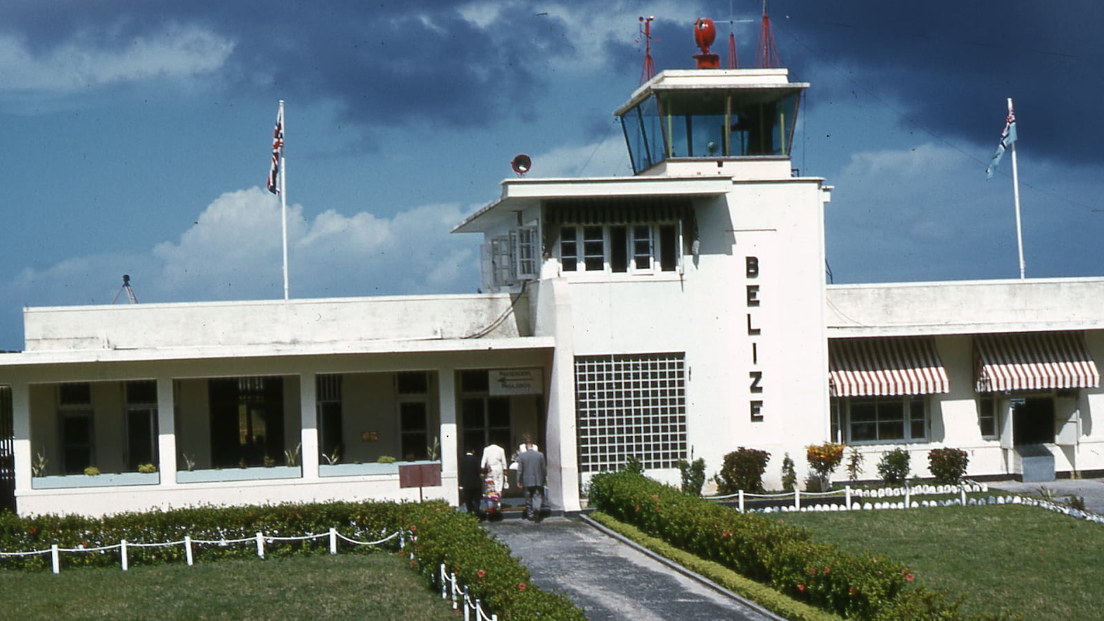 Belize_Airport_r6dgg6