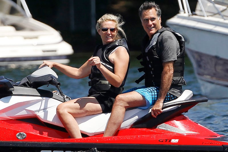 articles/2012/07/09/advice-to-romney-be-a-better-rich-guy/presidential-vacations-cottle_msydd4