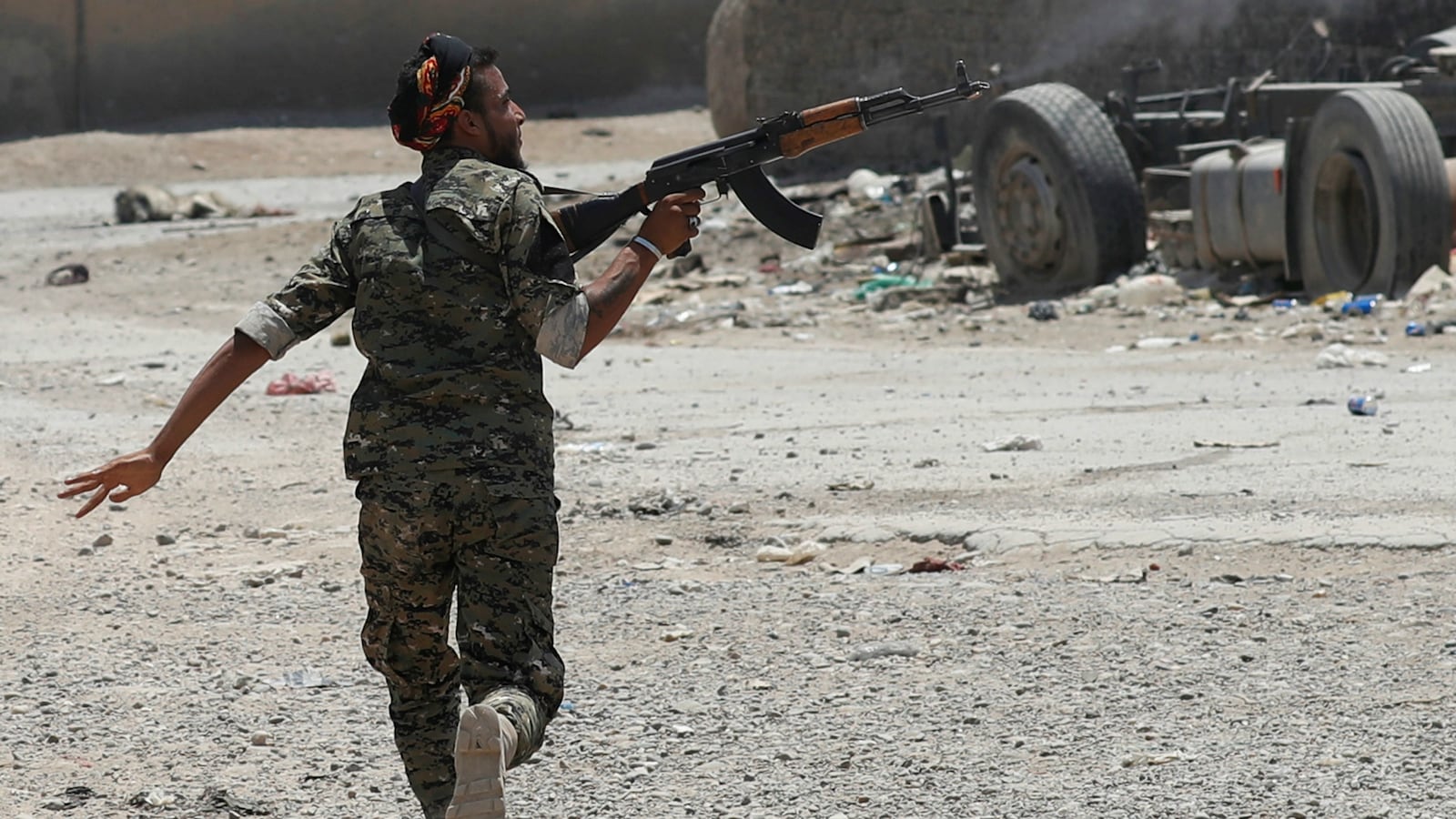 170704-raqqa-isis-cheat_a1frdp