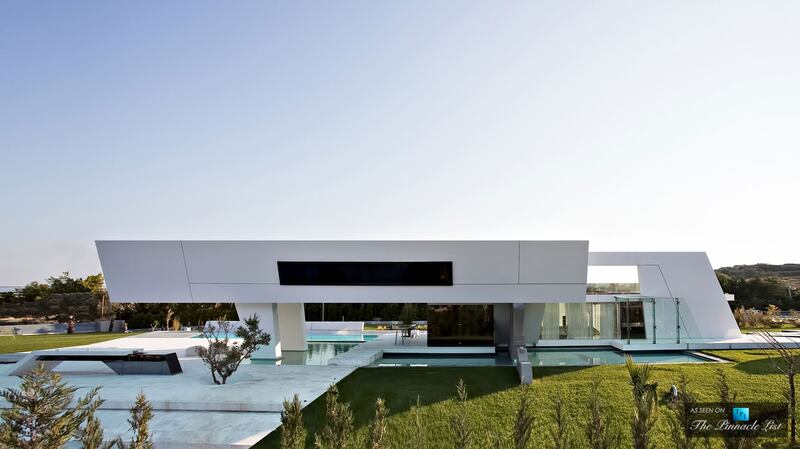 171008-mcnearney-omg-i-want-this-house-07_acugyv