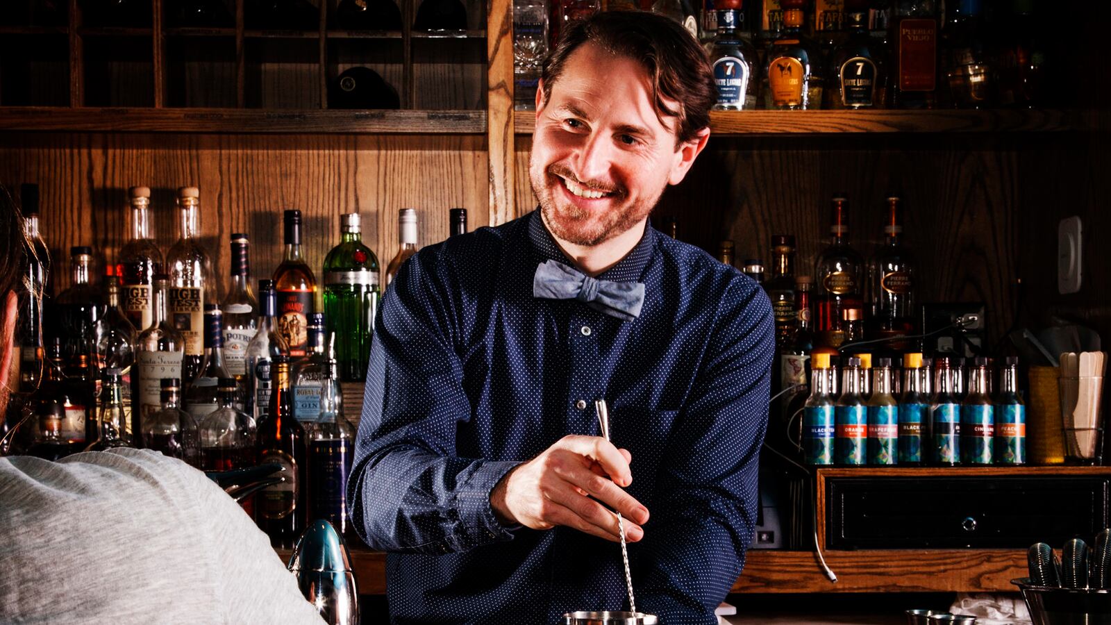 articles/2016/09/14/restaurateurs-tell-us-their-best-tips-for-opening-a-business/160908-bartenders-drinks-tease_mfc9ku