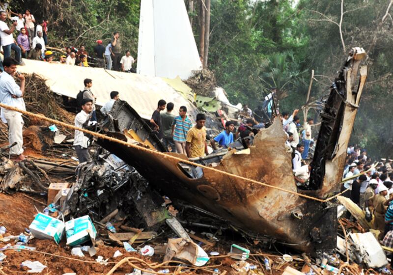 galleries/2011/04/18/dangerous-planes/dangerous-planes---boeing-737_icgtat