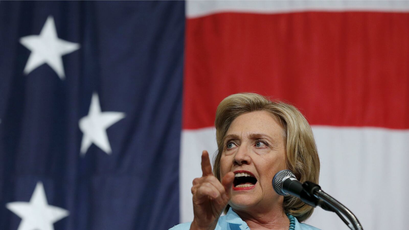 cheats/2015/08/15/fbi-tracks-hillary-email-middlemen/150815-hillary-fbi-cheat_pha3rc