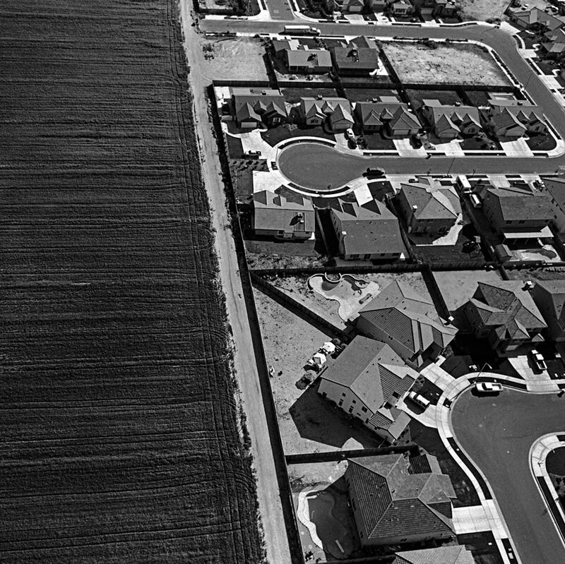 galleries/2012/06/16/california-s-perilous-acres-food-hunger-business-migrants-photos/3-valleyofshadowsanddreams-_kenlight_003_fucvpq