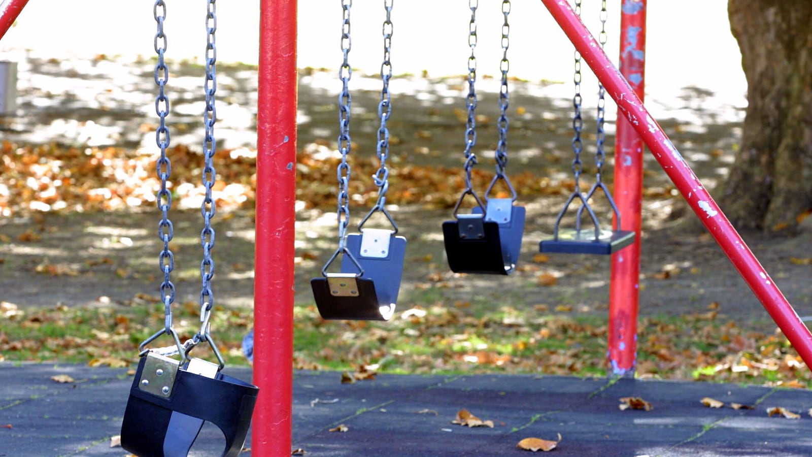 cheats/2014/06/03/one-in-eight-us-kids-abused-or-neglected/140603-child-abuse-cheat_yzw2zr