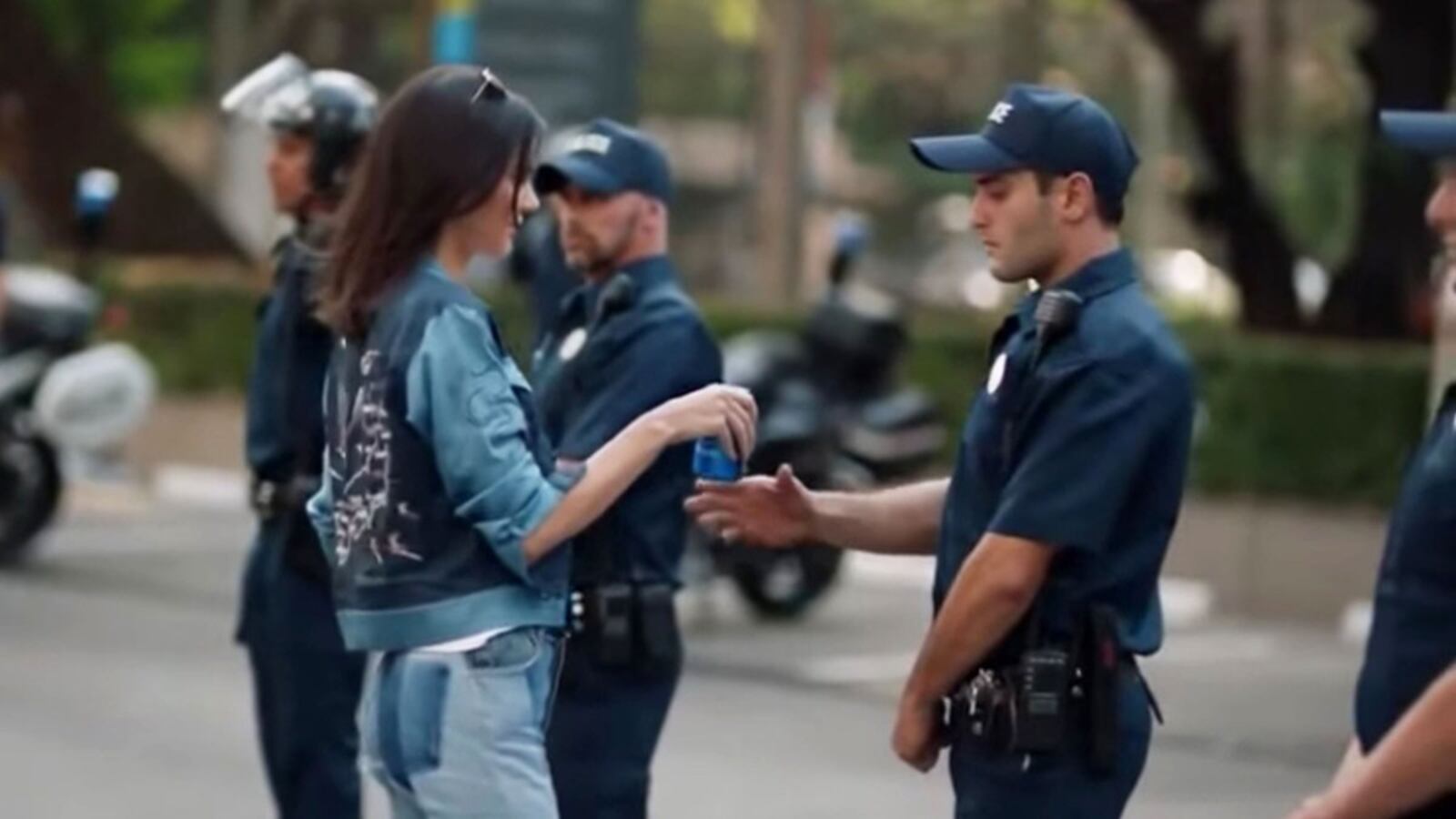 200603-Fallon-Obsessed-tease_altkrw