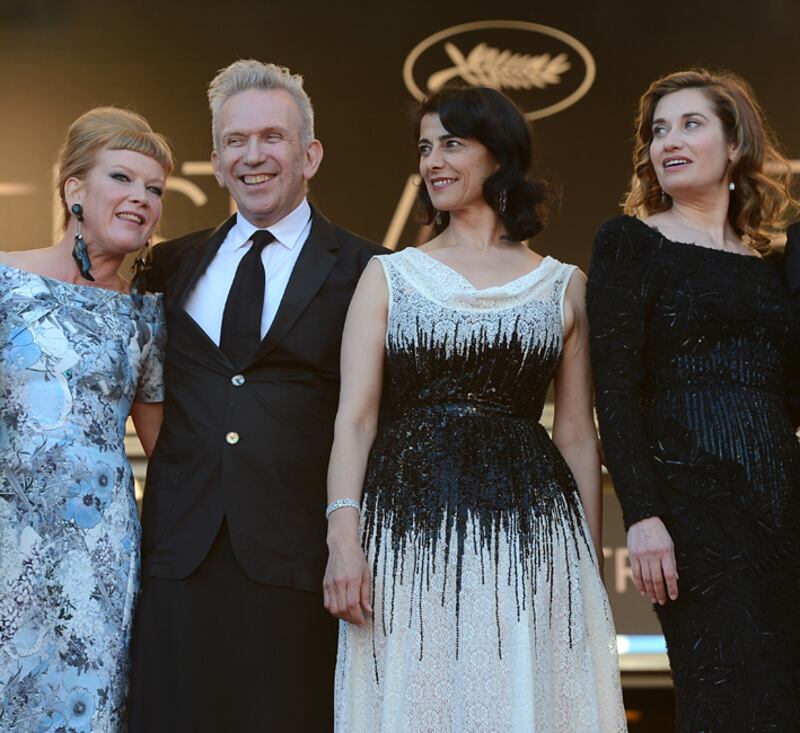 galleries/2012/05/16/tilda-swinton-diane-kruger-alec-baldwin-cannes-film-festival-2012-opening-night-photos/cannes-arrival-gaultier_qwlaa9