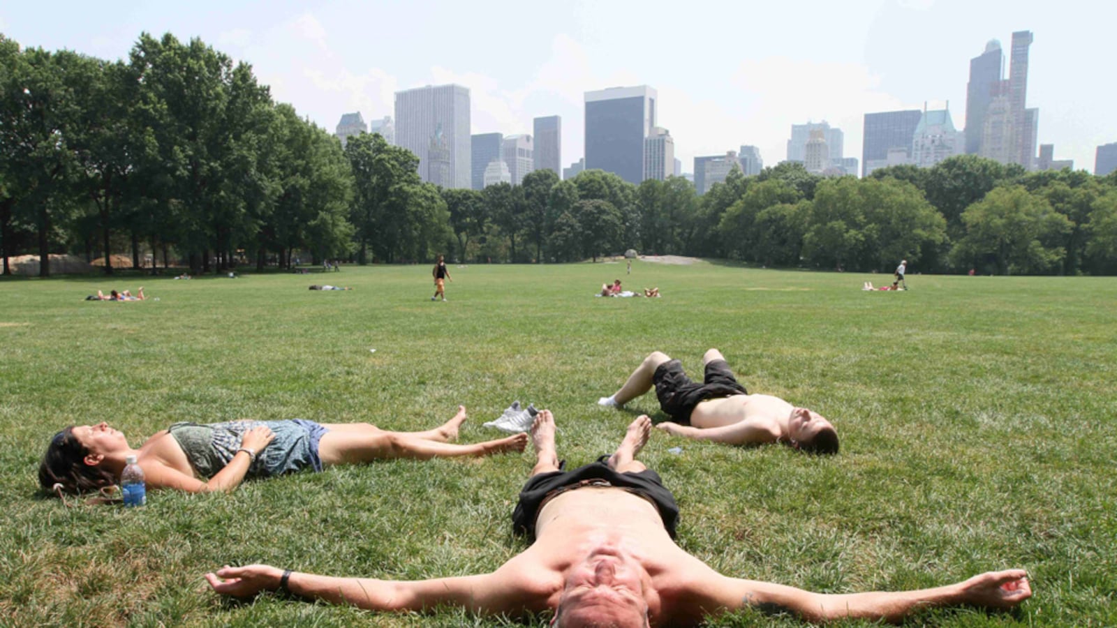 cheats/2011/07/17/midwest-endures-worst-heat-wave-in-years/summer-in-photos---heat_xdweql