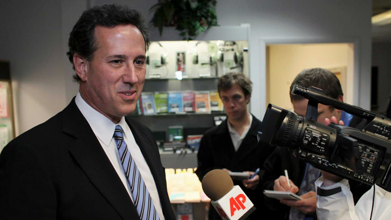cheats/2012/01/30/santorum-resumes-campaign/santorum-resumes-campaign-cs_bnfoln