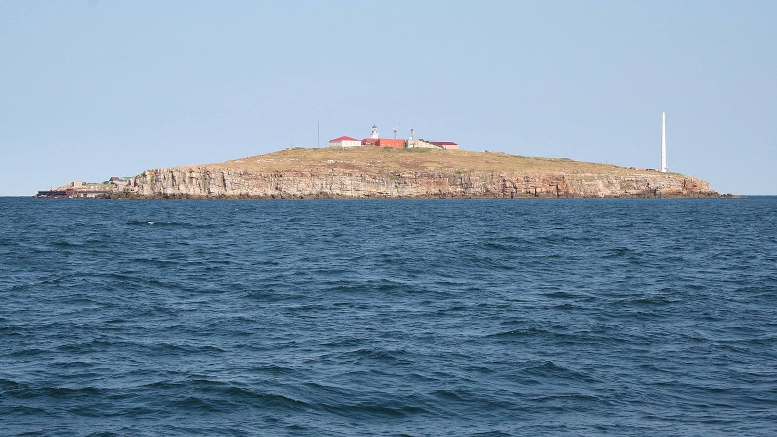 1599px-Snake_Island__Black_Sea__IMG_0535_nmzhqi