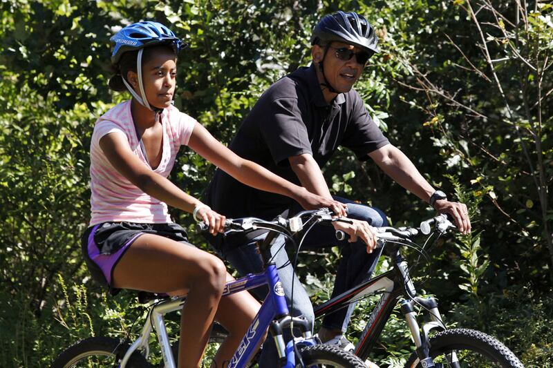 articles/2011/08/23/obama-s-fictional-world-a-peek-at-his-vacation-reading-list/obama-vacation-reading-list-medved-tease_rllspi