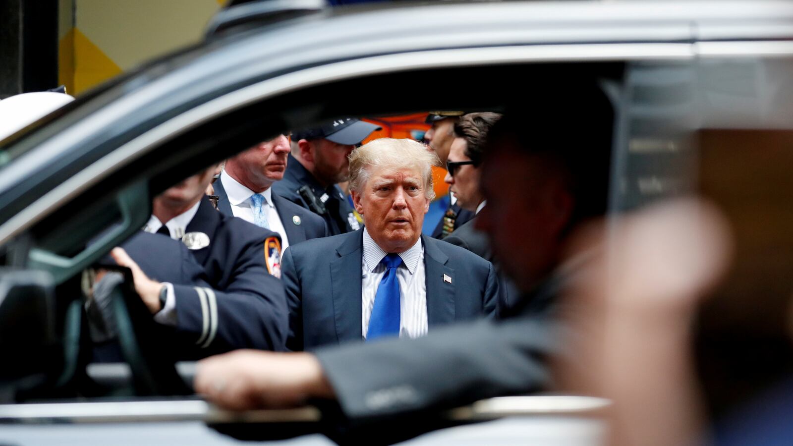 2021-10-25T000000Z_1823396274_RC2WGQ9ICLPX_RTRMADP_3_USA-TRUMP-SOCIALMEDIA-INVESTORS_kb45mw