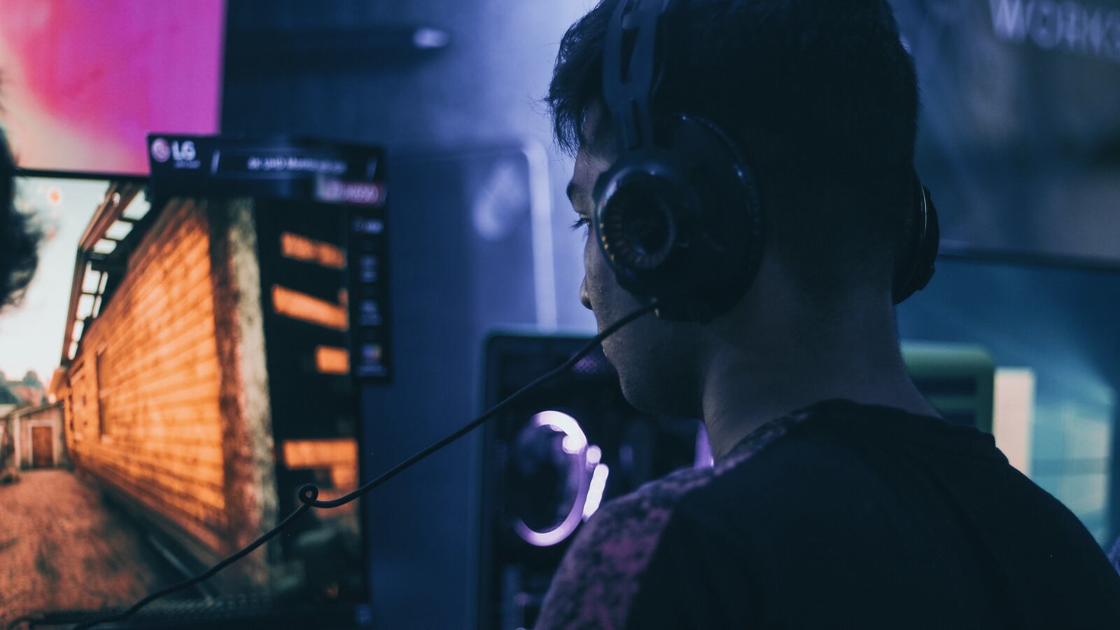 fredrick-tendong-m1g4-dczgcc-unsplash_avzung